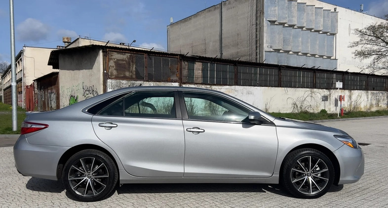 Toyota Camry cena 75000 przebieg: 85000, rok produkcji 2016 z Modliborzyce małe 301